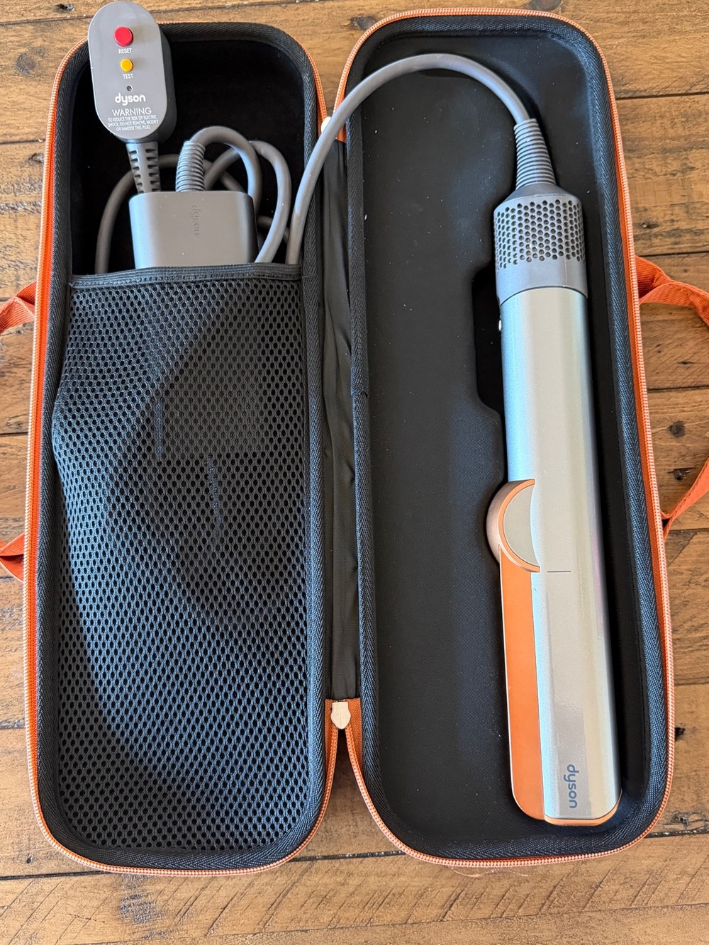 Dyson Airstrait Straightener | Wet to Dry | Excellent Condition + Case